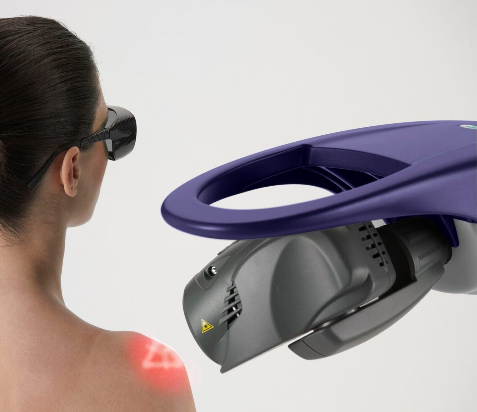 MLS M6 laser treating a shoulder